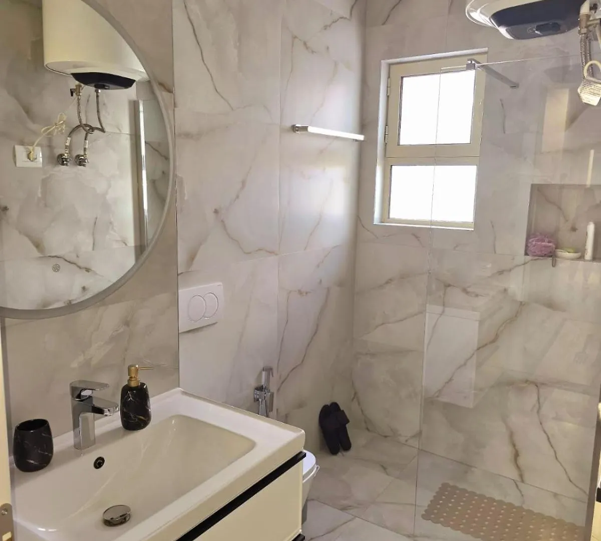 Nea Apartment تيرانا